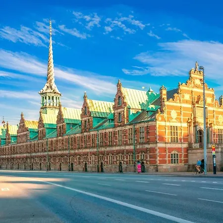 Apartment Perfect For Friends & Families 2 Bedroom In Cph