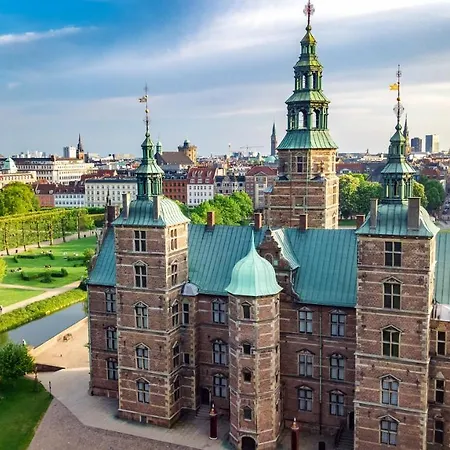 Apartment Perfect For Friends & Families 2 Bedroom In Cph