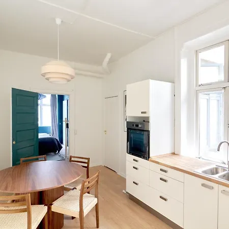 Apartment Perfect For Friends & Families 2 Bedroom In Cph *